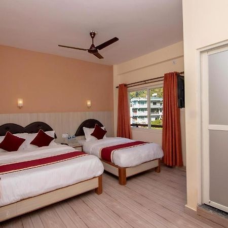 The Country Yard Otel Pokhara Dış mekan fotoğraf