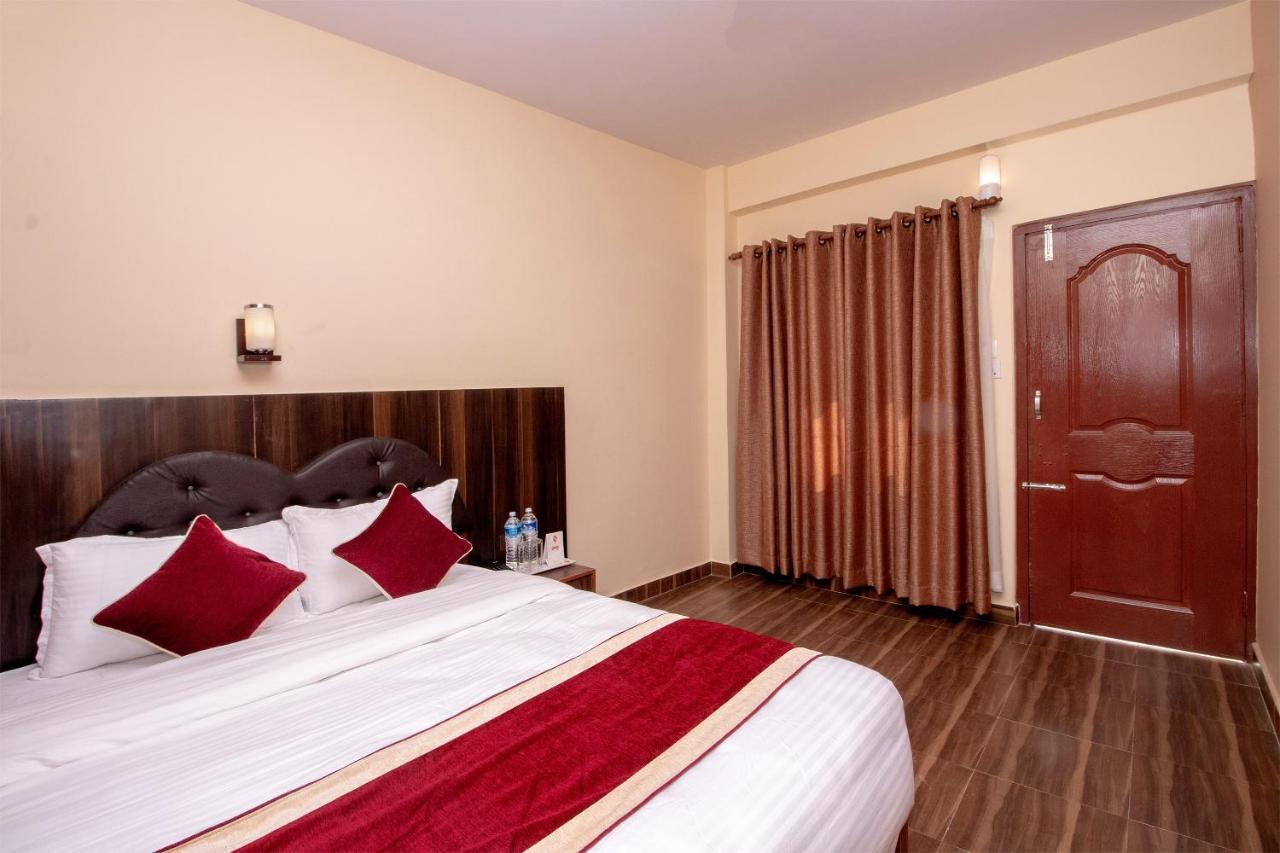 The Country Yard Otel Pokhara Dış mekan fotoğraf