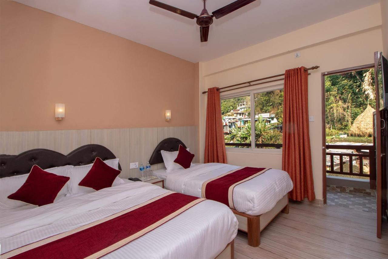 The Country Yard Otel Pokhara Dış mekan fotoğraf