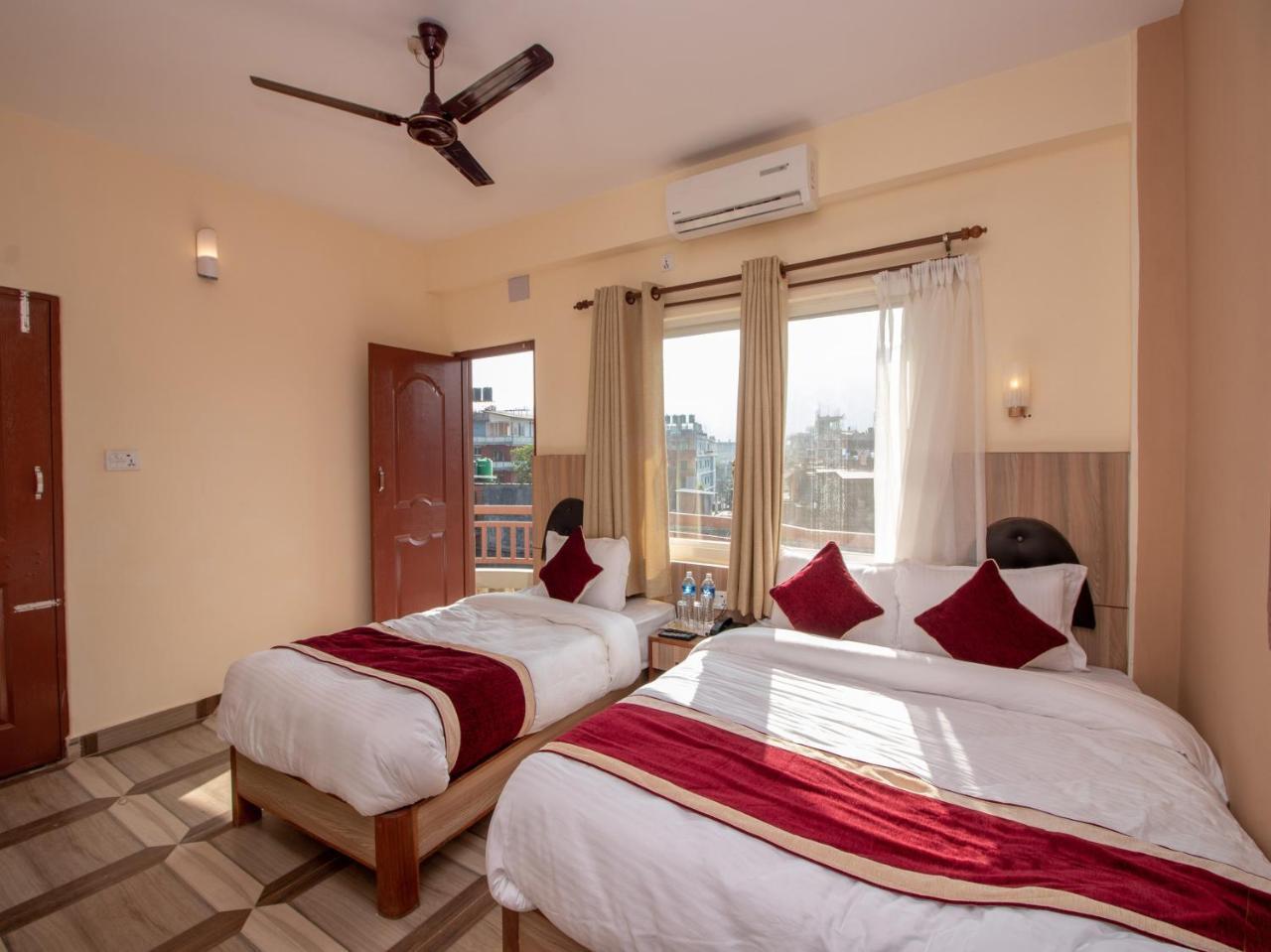 The Country Yard Otel Pokhara Dış mekan fotoğraf